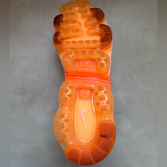 Nike Vapormax Plus - Picture 3 of 3